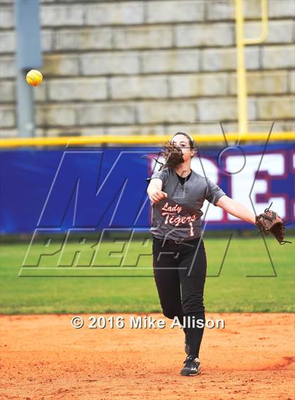 Thumbnail 2 in Meigs County vs Sale Creek photogallery.