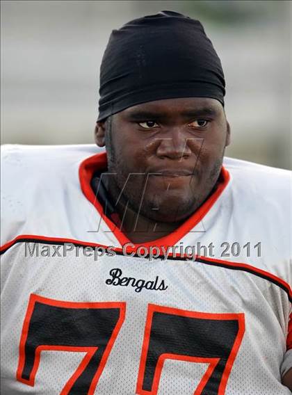 Thumbnail 3 in Edwardsville vs. Bogan photogallery.