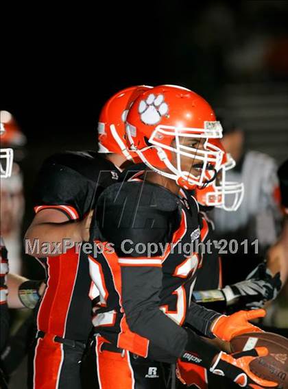 Thumbnail 3 in Edwardsville vs. Bogan photogallery.