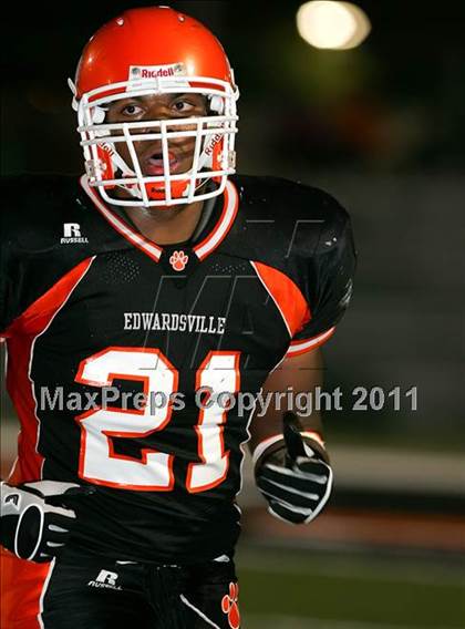 Thumbnail 2 in Edwardsville vs. Bogan photogallery.