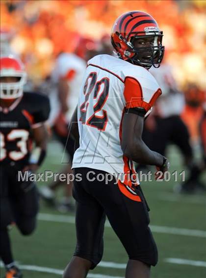 Thumbnail 2 in Edwardsville vs. Bogan photogallery.