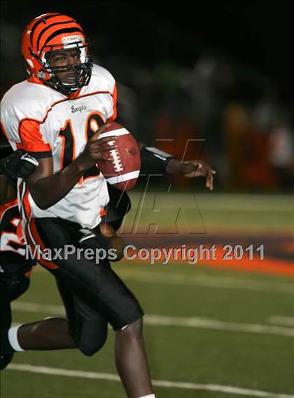 Thumbnail 1 in Edwardsville vs. Bogan photogallery.
