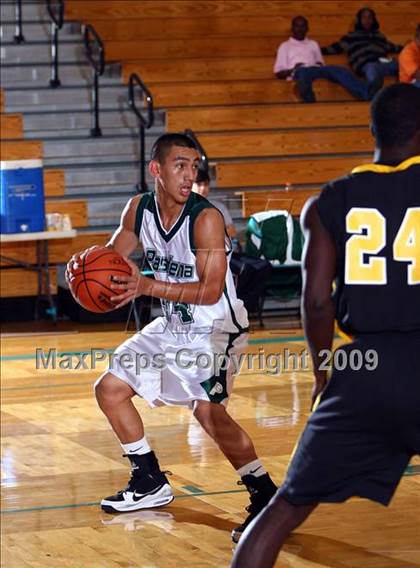 Thumbnail 1 in Conroe vs. Pasadena (McDonalds Texas Invitational) photogallery.