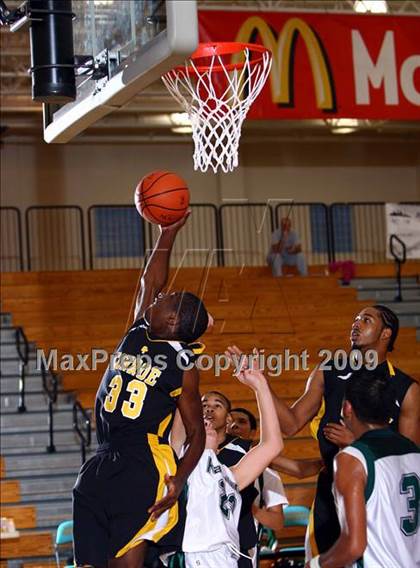 Thumbnail 1 in Conroe vs. Pasadena (McDonalds Texas Invitational) photogallery.