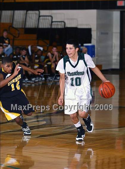 Thumbnail 3 in Conroe vs. Pasadena (McDonalds Texas Invitational) photogallery.