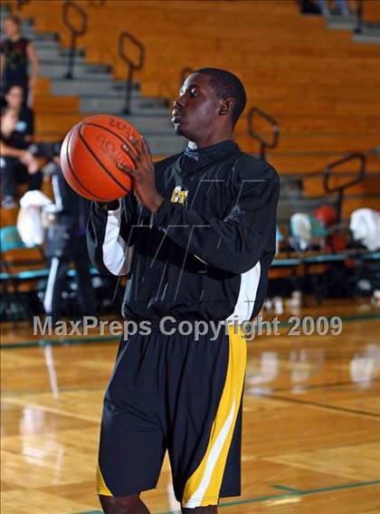 Thumbnail 2 in Conroe vs. Pasadena (McDonalds Texas Invitational) photogallery.