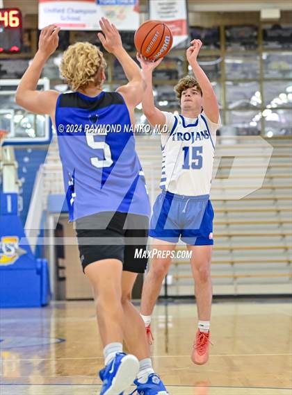 Thumbnail 2 in Indianapolis Bishop Chatard vs Tipton (IBCA / IHSAA Showcase) photogallery.