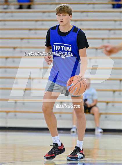 Thumbnail 1 in Indianapolis Bishop Chatard vs Tipton (IBCA / IHSAA Showcase) photogallery.
