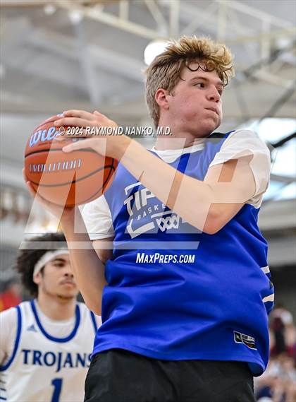 Thumbnail 2 in Indianapolis Bishop Chatard vs Tipton (IBCA / IHSAA Showcase) photogallery.