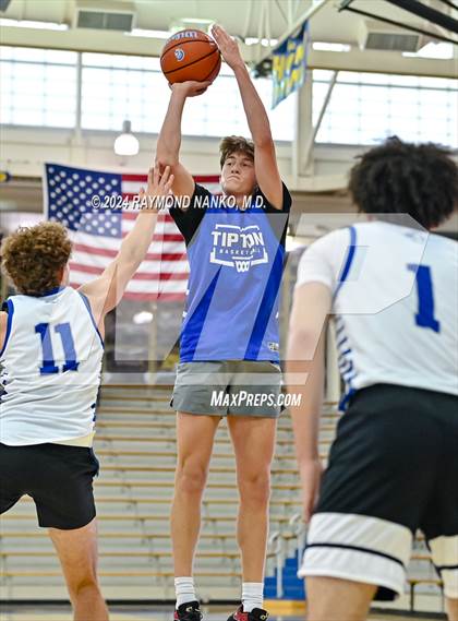 Thumbnail 3 in Indianapolis Bishop Chatard vs Tipton (IBCA / IHSAA Showcase) photogallery.