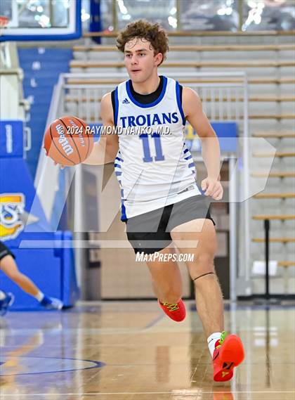 Thumbnail 3 in Indianapolis Bishop Chatard vs Tipton (IBCA / IHSAA Showcase) photogallery.