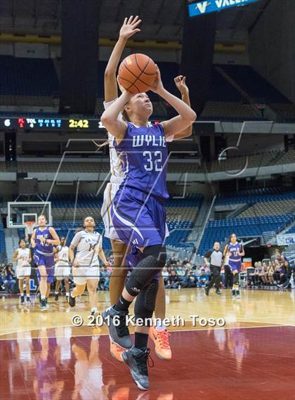 Thumbnail 3 in La Vega vs. Wylie (UIL 4A Semifinal) photogallery.