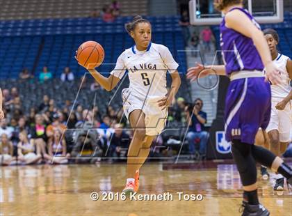 Thumbnail 2 in La Vega vs. Wylie (UIL 4A Semifinal) photogallery.