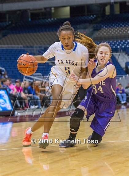Thumbnail 1 in La Vega vs. Wylie (UIL 4A Semifinal) photogallery.
