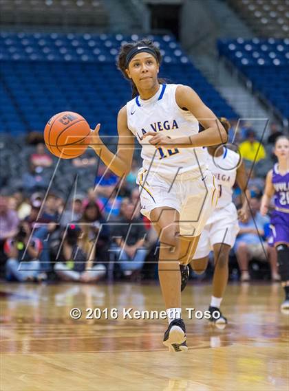 Thumbnail 2 in La Vega vs. Wylie (UIL 4A Semifinal) photogallery.