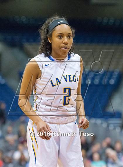 Thumbnail 2 in La Vega vs. Wylie (UIL 4A Semifinal) photogallery.