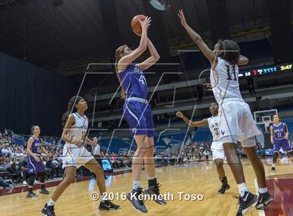 Thumbnail 3 in La Vega vs. Wylie (UIL 4A Semifinal) photogallery.