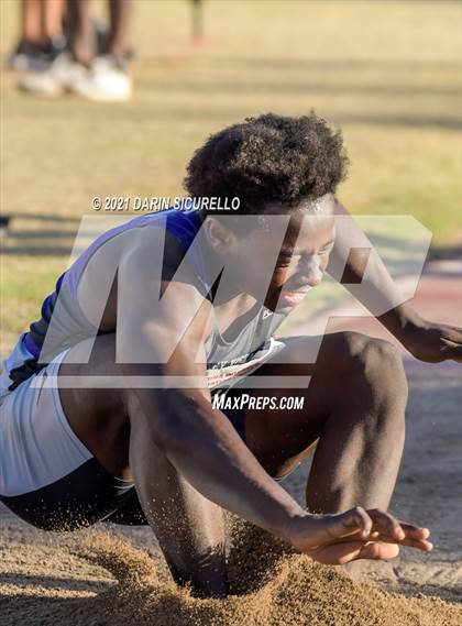 Thumbnail 2 in AIA Track & Field Championships(Boys Long/Triple Jump DIV 1 & 3) photogallery.