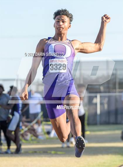 Thumbnail 3 in AIA Track & Field Championships(Boys Long/Triple Jump DIV 1 & 3) photogallery.