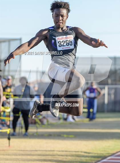 Thumbnail 3 in AIA Track & Field Championships(Boys Long/Triple Jump DIV 1 & 3) photogallery.