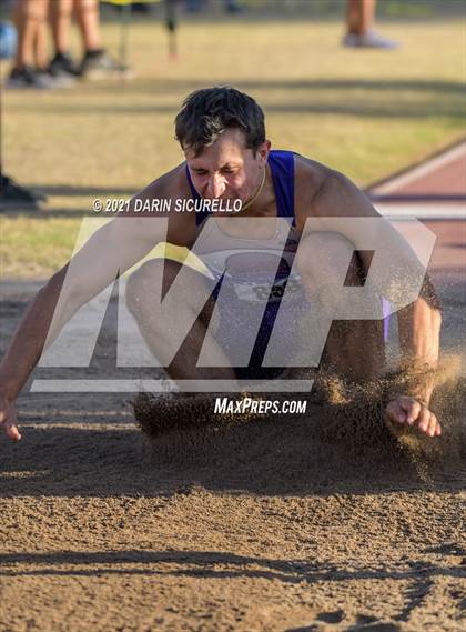 Thumbnail 2 in AIA Track & Field Championships(Boys Long/Triple Jump DIV 1 & 3) photogallery.