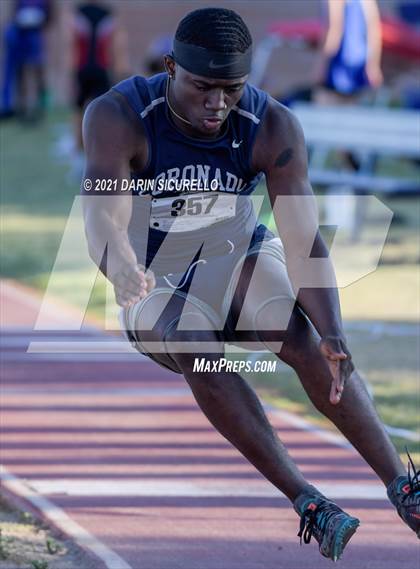 Thumbnail 2 in AIA Track & Field Championships(Boys Long/Triple Jump DIV 1 & 3) photogallery.