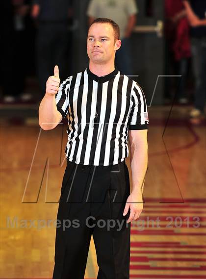 Thumbnail 1 in Loyola vs. Etiwanda (Nike Extravaganza) photogallery.