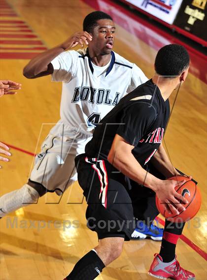 Thumbnail 2 in Loyola vs. Etiwanda (Nike Extravaganza) photogallery.