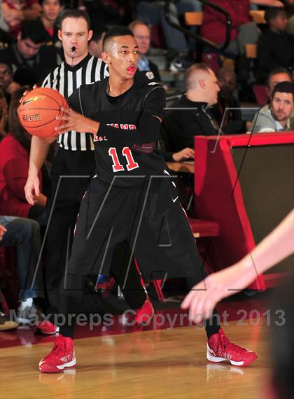 Thumbnail 1 in Loyola vs. Etiwanda (Nike Extravaganza) photogallery.