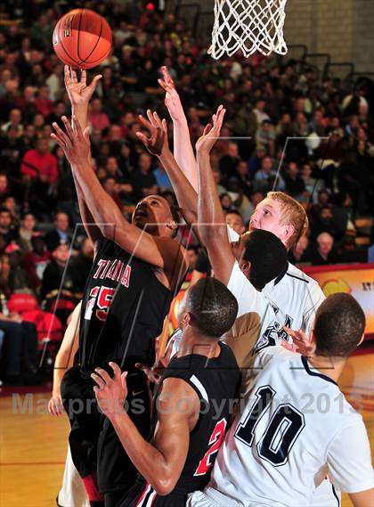 Thumbnail 2 in Loyola vs. Etiwanda (Nike Extravaganza) photogallery.