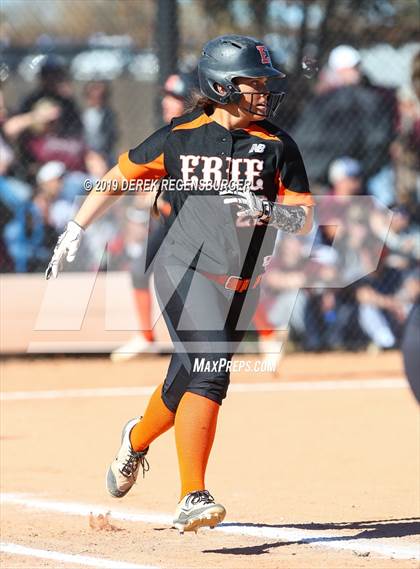 Thumbnail 3 in Golden vs Erie (CHSAA 4A Final) photogallery.