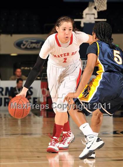 Thumbnail 3 in Mater Dei vs. Santa Monica (CIF SS D1AA Playoffs) photogallery.