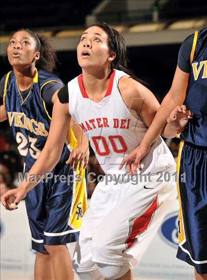 Thumbnail 3 in Mater Dei vs. Santa Monica (CIF SS D1AA Playoffs) photogallery.