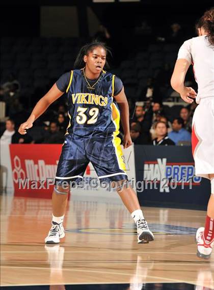 Thumbnail 3 in Mater Dei vs. Santa Monica (CIF SS D1AA Playoffs) photogallery.