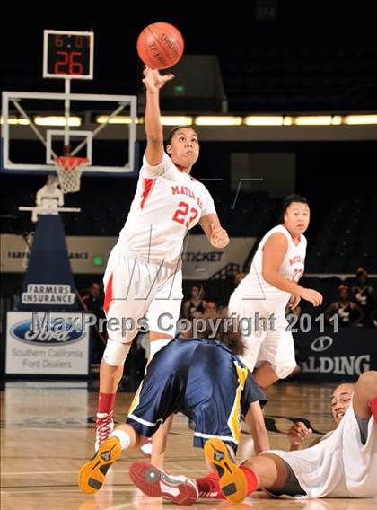 Thumbnail 2 in Mater Dei vs. Santa Monica (CIF SS D1AA Playoffs) photogallery.