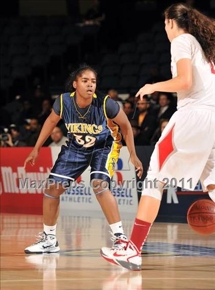 Thumbnail 1 in Mater Dei vs. Santa Monica (CIF SS D1AA Playoffs) photogallery.