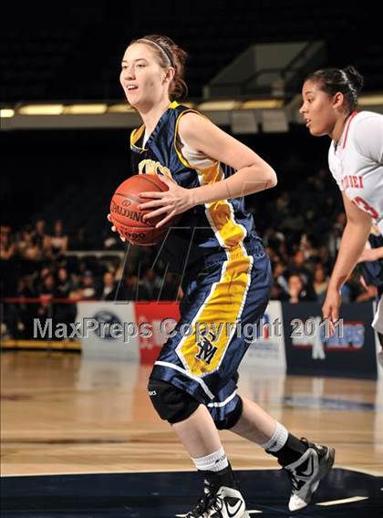 Thumbnail 2 in Mater Dei vs. Santa Monica (CIF SS D1AA Playoffs) photogallery.