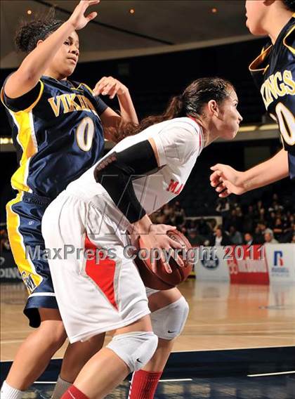 Thumbnail 1 in Mater Dei vs. Santa Monica (CIF SS D1AA Playoffs) photogallery.