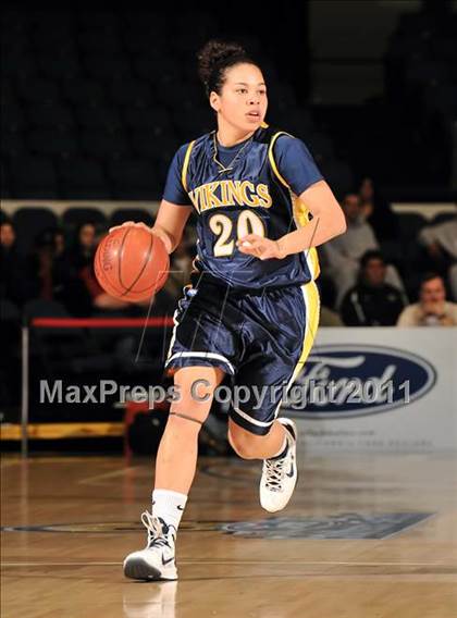 Thumbnail 1 in Mater Dei vs. Santa Monica (CIF SS D1AA Playoffs) photogallery.