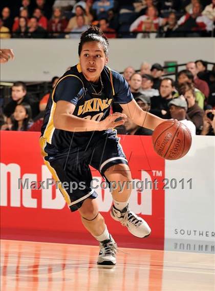 Thumbnail 2 in Mater Dei vs. Santa Monica (CIF SS D1AA Playoffs) photogallery.