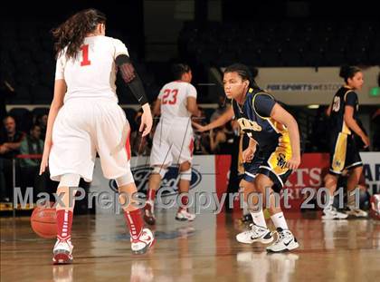 Thumbnail 1 in Mater Dei vs. Santa Monica (CIF SS D1AA Playoffs) photogallery.
