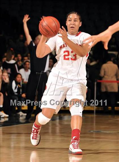 Thumbnail 1 in Mater Dei vs. Santa Monica (CIF SS D1AA Playoffs) photogallery.