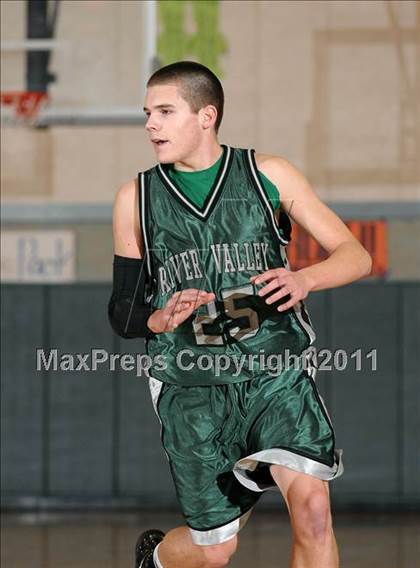 Thumbnail 1 in River Valley vs St. Mary's (Running with the Pack) photogallery.