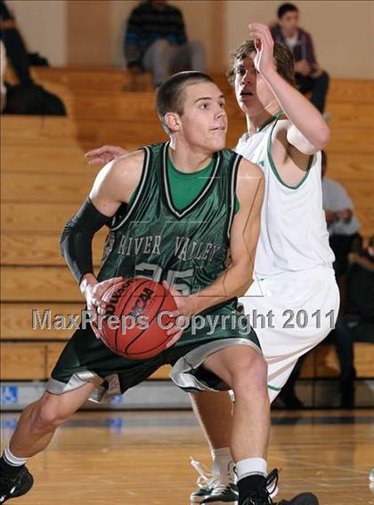 Thumbnail 3 in River Valley vs St. Mary's (Running with the Pack) photogallery.