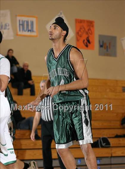 Thumbnail 1 in River Valley vs St. Mary's (Running with the Pack) photogallery.