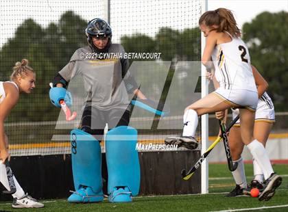 Thumbnail 3 in Arapahoe vs Kent Denver photogallery.