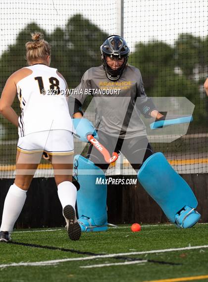 Thumbnail 2 in Arapahoe vs Kent Denver photogallery.