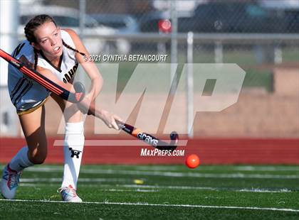 Thumbnail 3 in Arapahoe vs Kent Denver photogallery.