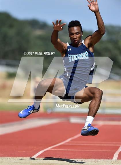 Thumbnail 3 in CIF NS Track and Field Championships (Boys Field Events) photogallery.