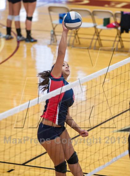 Thumbnail 1 in Central Catholic vs Greely (2013 Volleyhall Classic) photogallery.
